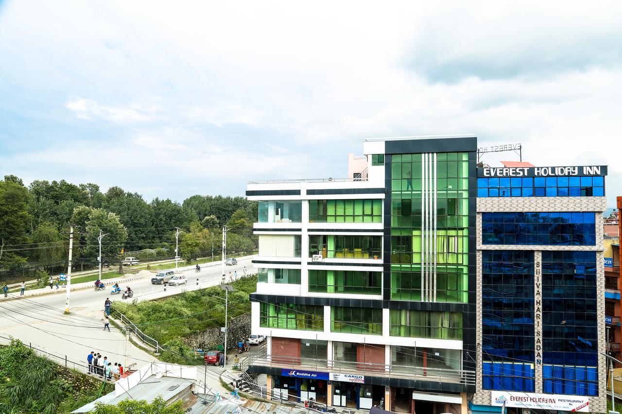 Everest Holiday Inn Kathmandu Exterior photo